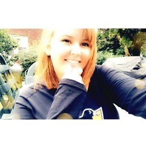 Meet your Posher, Danielle